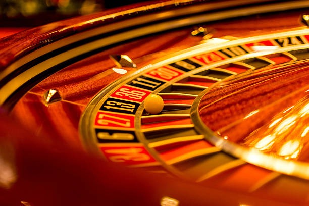Live Infinite Blackjack table on kamboja pools showing dealer, player hands, and betting interface
