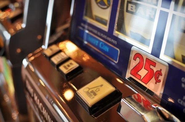 Infinite Blackjack card options on kamboja pools showing hit, stand, double, and split buttons